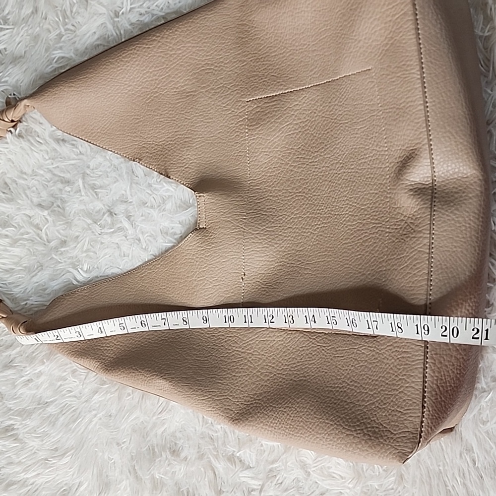 Urban Expressions Elegant Tan Women's Bag - Picture 4 of 9